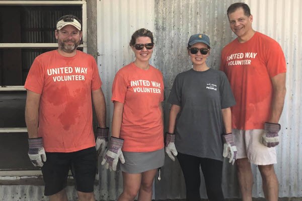 Bankers serving at Untied Way serve day